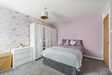 41 Page Close, Bean, Dartford, DA2 8BX