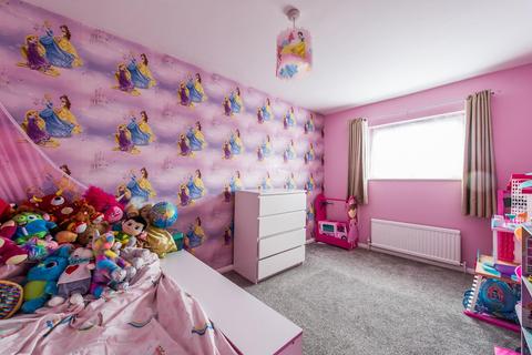 41 Page Close, Bean, Dartford, DA2 8BX