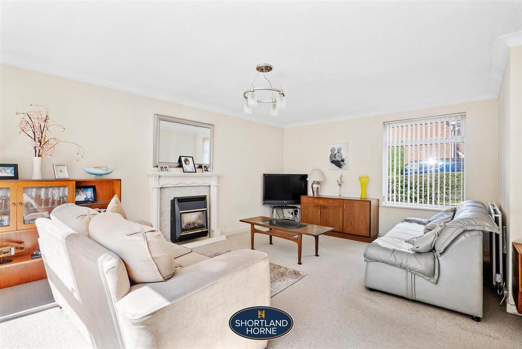 Mylgrove, Finham, Coventry 3 bed detached house £375,000