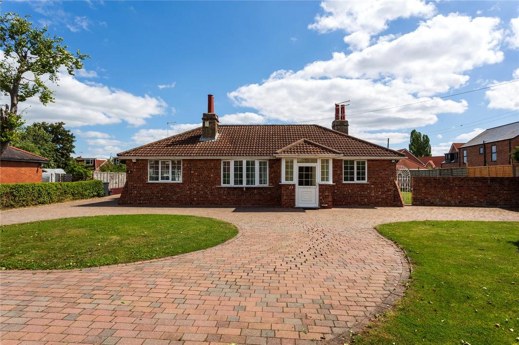 New Lane, Huntington, York, YO32 4 bed detached house £650,000