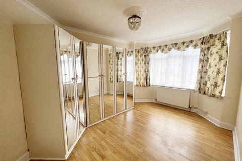 28 Mon Crescent, Southampton, SO18 5QU