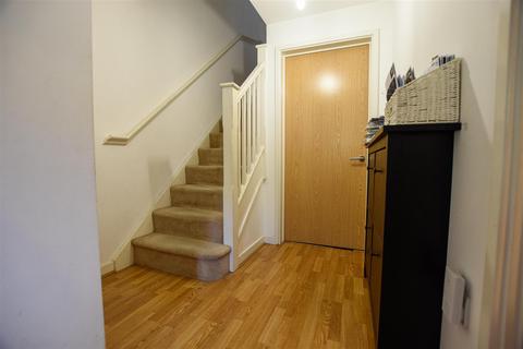 11 Robinson Way, Northfleet, Gravesend, DA11 9AB