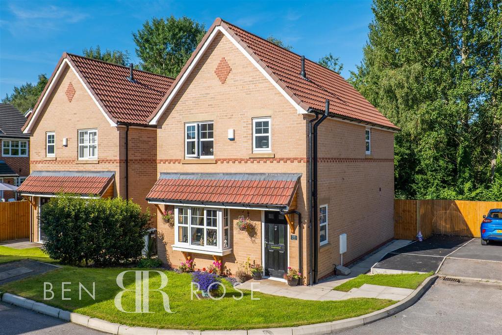 The Elms, ClaytonLeWoods, Chorley 3 bed detached house £239,995