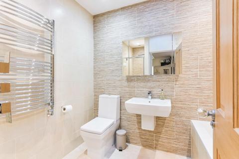 3 Mavis Avenue, Epsom, KT19 0PY