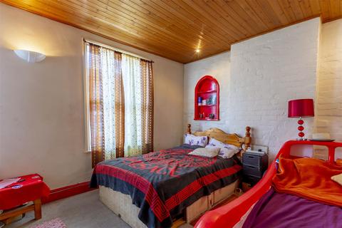 91 Birrell Road, Forest Fields, Nottingham, NG7 6LU
