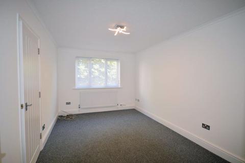 1 bedroom flat to rent - Blacksmith Close Chadwell Heath