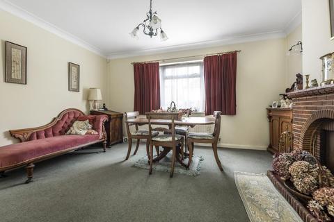 83 Laurel Way, London, N20 8HT