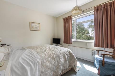 83 Laurel Way, London, N20 8HT