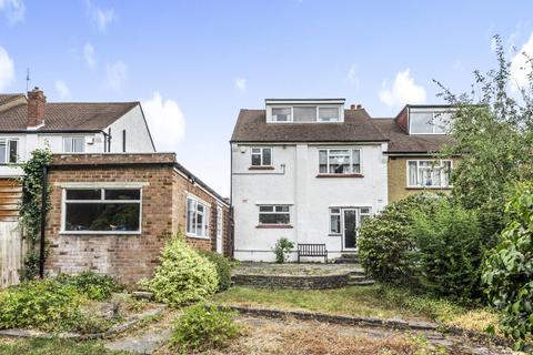 83 Laurel Way, London, N20 8HT