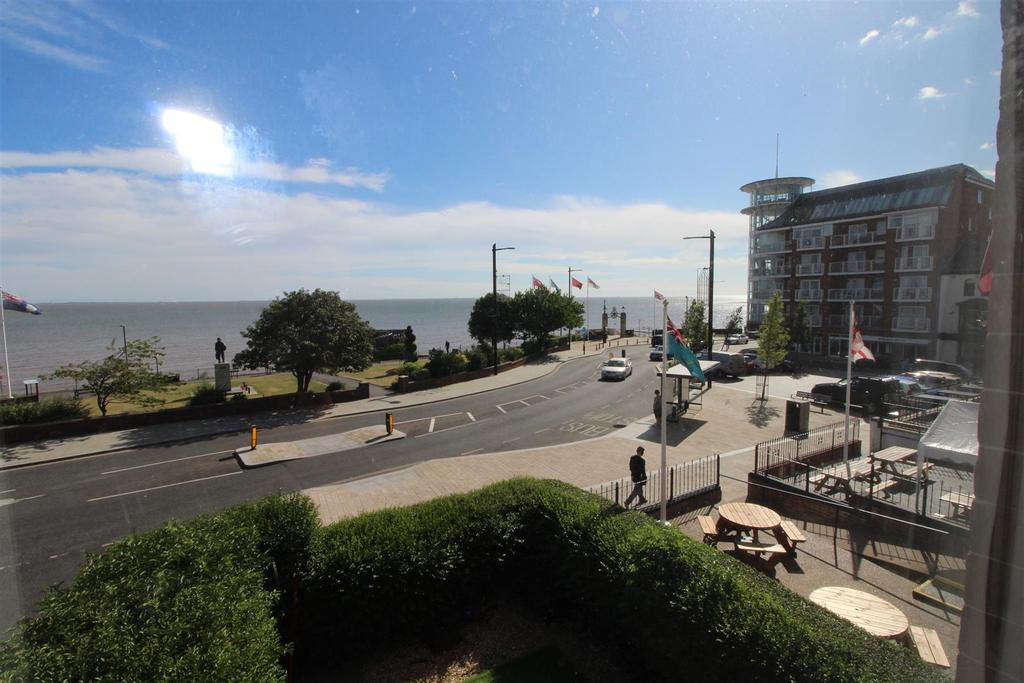 Knoll Street, Cleethorpes, NE LINCS... 2 bed flat £125,000