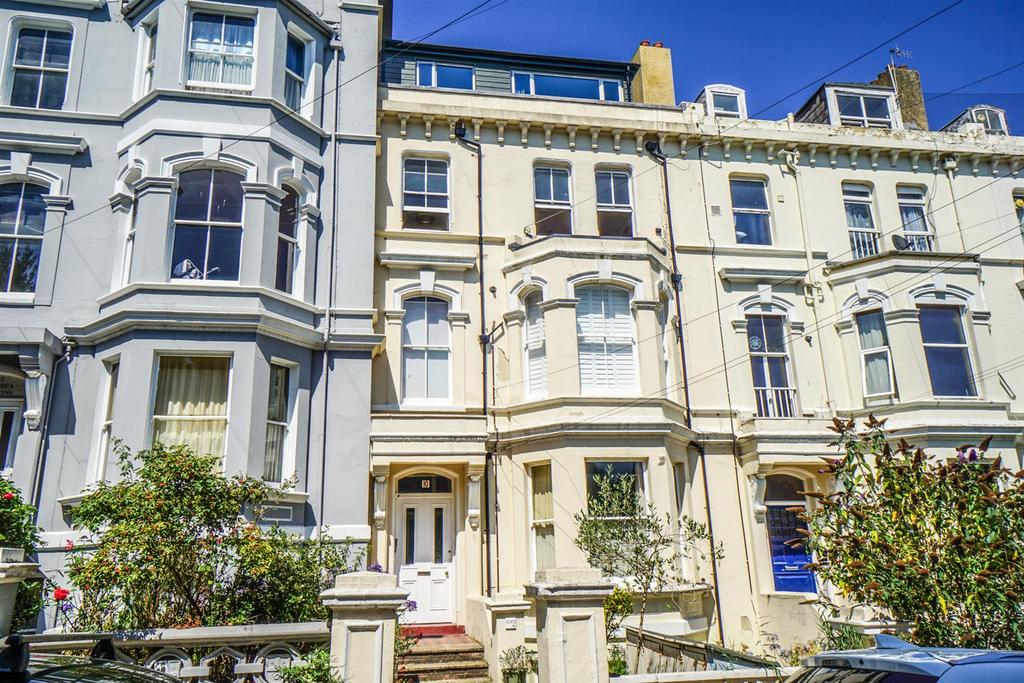 Anglesea Terrace, St. LeonardsOnSea 2 bed flat for sale £275,000