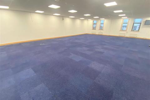 Office to rent - Limewood Business Park, Leeds