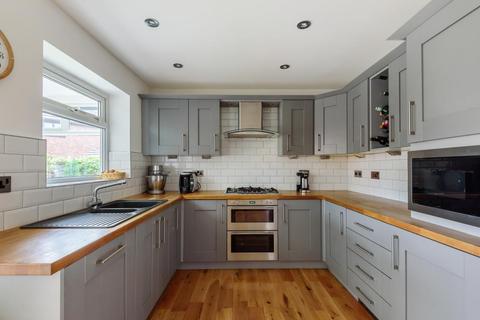 8 Gatemere Close, Worsley, Manchester, M28 7UY