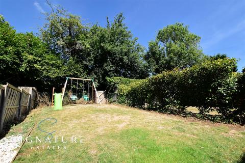 15 Ryder Close, Bovingdon, Hemel Hempstead, HP3 0HZ