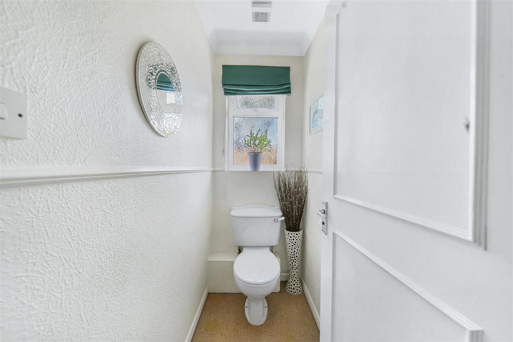 Guest cloak room