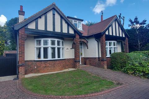 4 bedroom detached bungalow for sale - Alfreton Road, Sutton-In-Ashfield