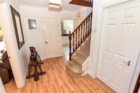 11 Victoria Road, South Woodham Ferrers, Chelmsford, CM3 5LR