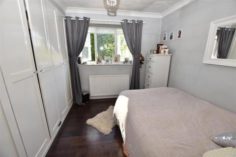 11 Victoria Road, South Woodham Ferrers, Chelmsford, CM3 5LR