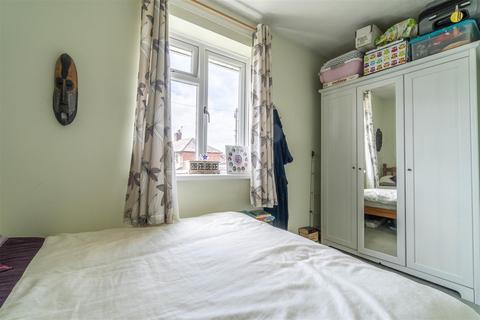 16 Beacon Lane, Dudley, DY3 1NB
