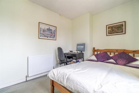 16 Beacon Lane, Dudley, DY3 1NB