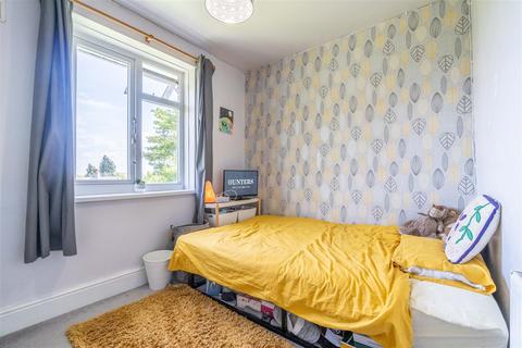 16 Beacon Lane, Dudley, DY3 1NB