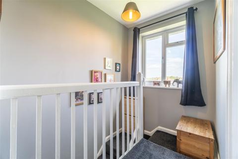 16 Beacon Lane, Dudley, DY3 1NB