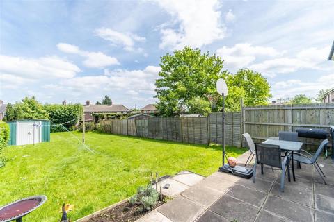 16 Beacon Lane, Dudley, DY3 1NB