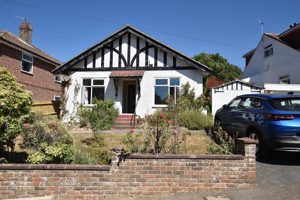 Ochiltree Road, Hastings 2 bed detached bungalow for sale £360,000