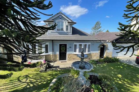 4 bedroom detached bungalow for sale - Wrosecliffe Grove, Idle, Bradford