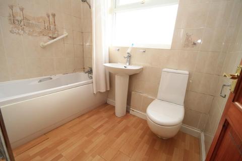 70 Kingsway, Bradford, BD2 1PN