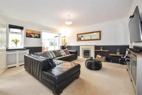 12 Bramble Drive, Romsey, SO51 7RJ
