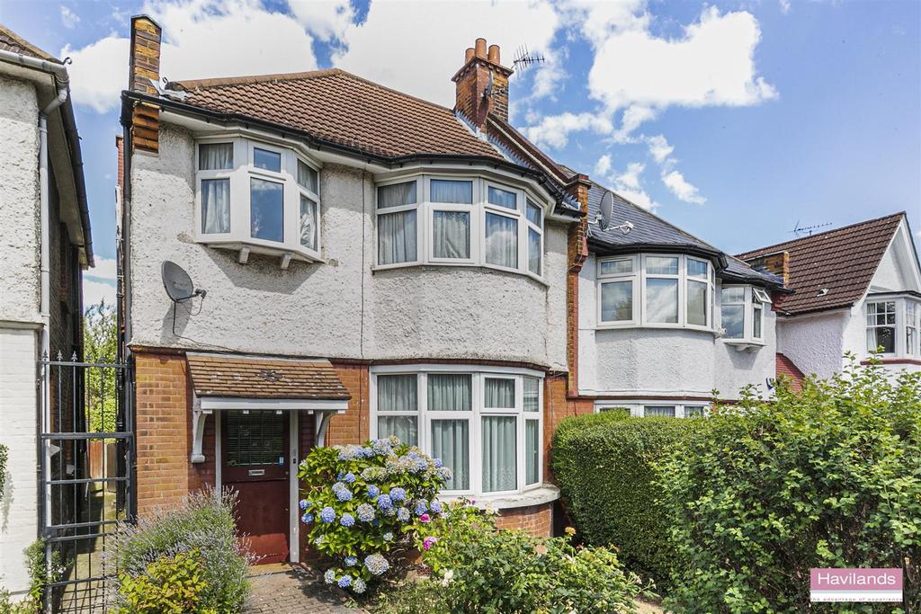 Fernleigh Road, Winchmore Hill, N21 3 bed semidetached house for sale