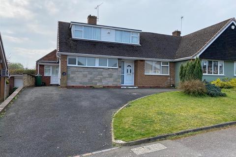 45 Brackendale Way, Stourbridge, DY9 7HG