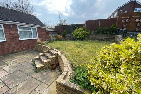 45 Brackendale Way, Stourbridge, DY9 7HG