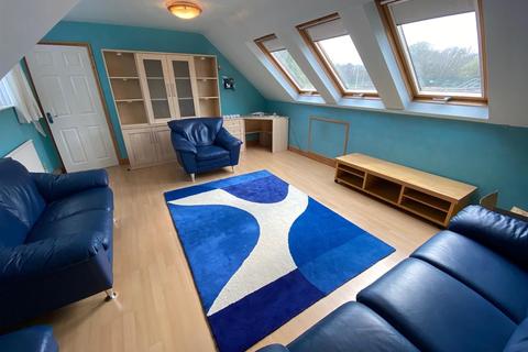 45 Brackendale Way, Stourbridge, DY9 7HG