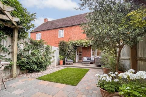 65 Amis Way, Stratford-upon-avon, CV37 7JD