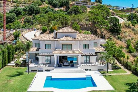 6 bedroom villa, Monte Mayor, Benahavis, Malaga