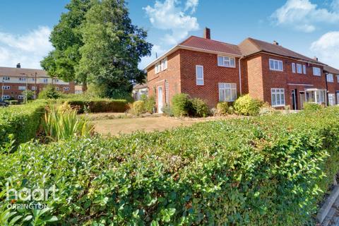 2 Mickleham Close, Orpington, BR5 2SN