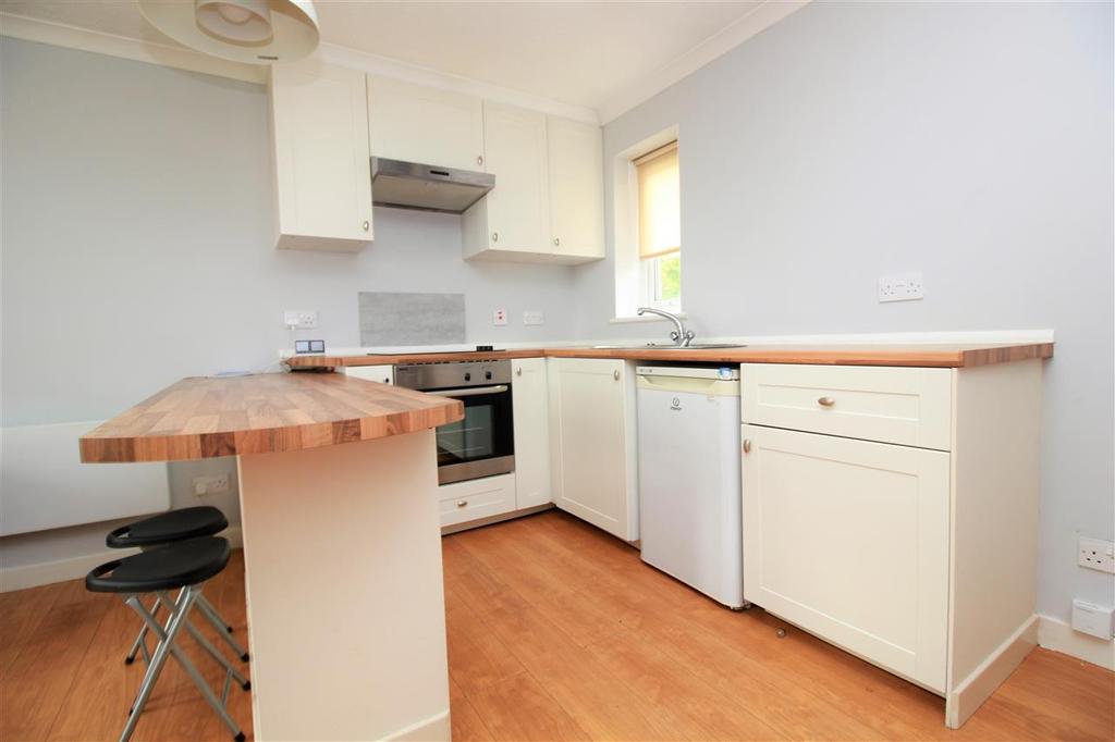 Kitchen/Dining Area