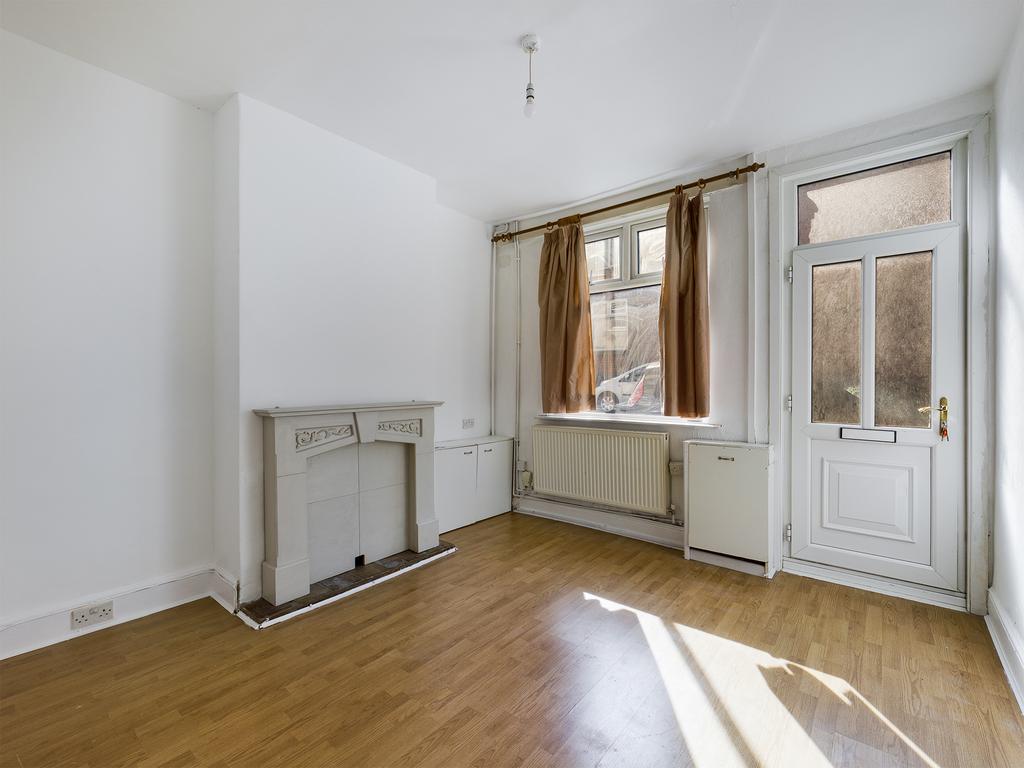 Acton Street, Birches Head, StokeonTrent, ST1 2 bed terraced house to