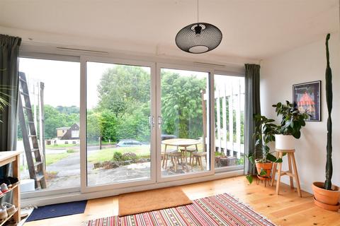 2 Monks Orchard, Dartford, DA1 2TB