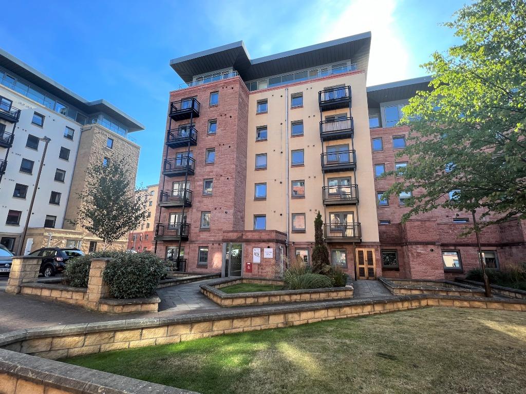 Slateford Gait, Slateford, Edinburgh, EH11 2 bed flat £1,500 pcm (£