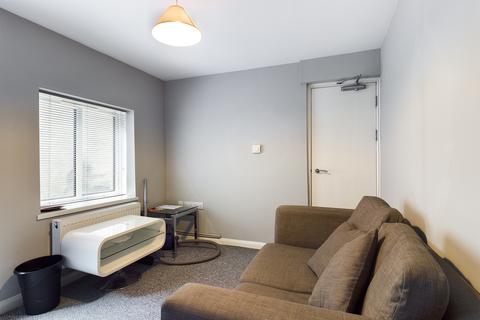 1 bedroom ground floor flat to rent, Heathfield, Mount Pleasant, Swansea, SA1