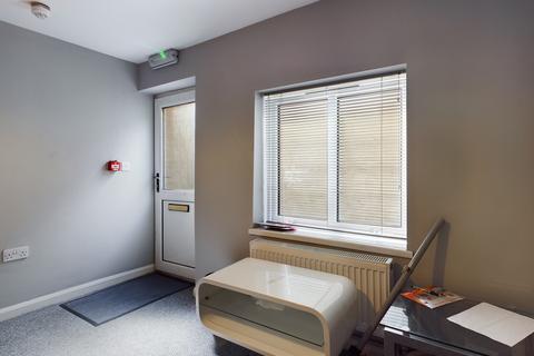 1 bedroom ground floor flat to rent, Heathfield, Mount Pleasant, Swansea, SA1