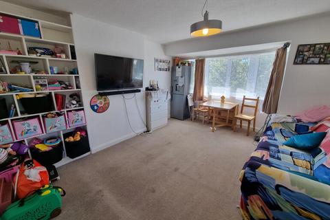 3 Laleham Avenue, London, NW7 3HN