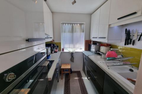 3 Laleham Avenue, London, NW7 3HN