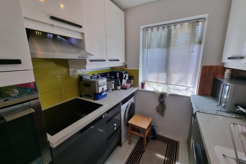 3 Laleham Avenue, London, NW7 3HN