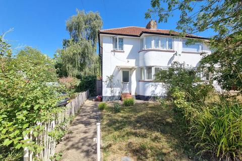 3 Laleham Avenue, London, NW7 3HN