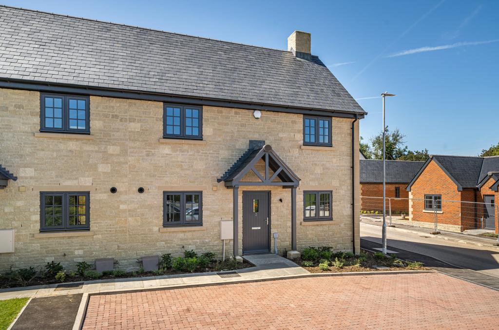 King Alfreds Drive, Wincanton BA9 2 bed semidetached house for sale