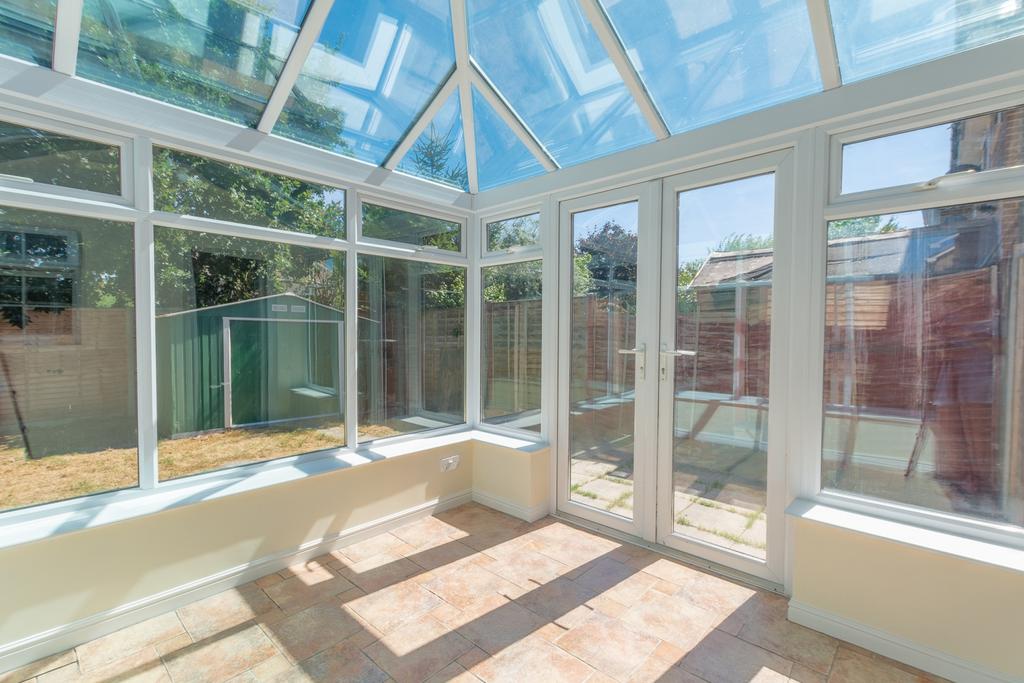 118 Longs Drive (6)